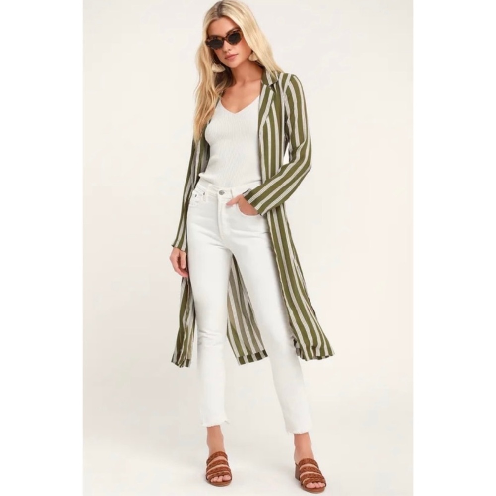 S  O  L  D  at consignment store